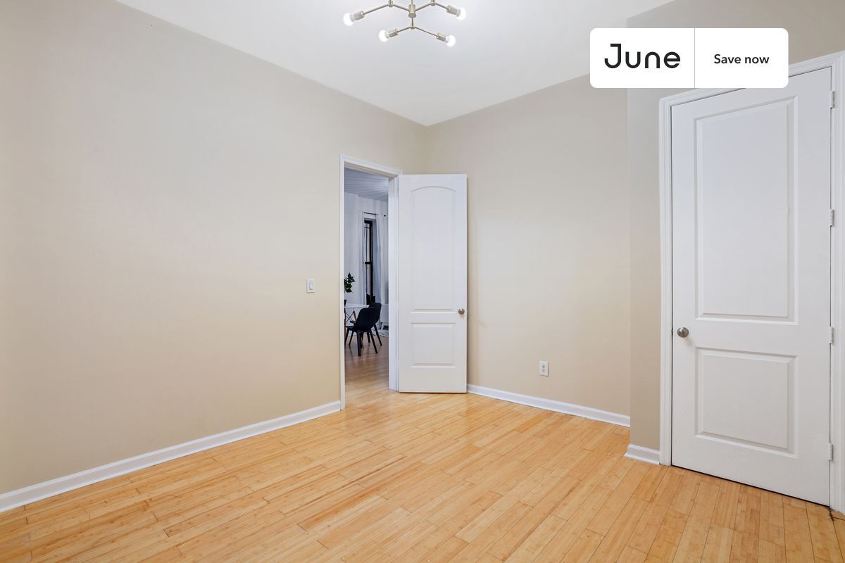 Building Photo - 301 St Nicholas Ave