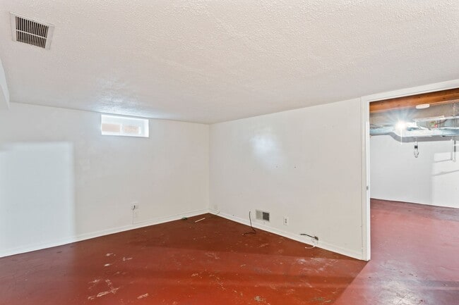 Building Photo - 4227 Hillbrook Dr