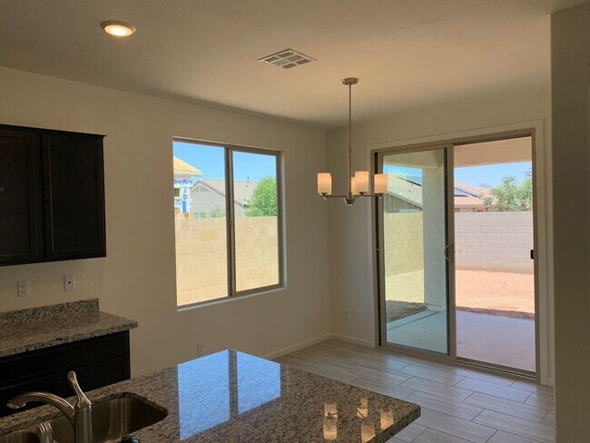 Building Photo - This stunning 4-bedroom, 2-bathroom home l...