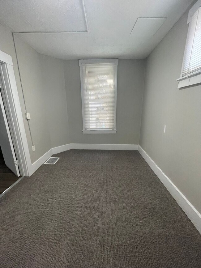 Building Photo - 1315 Morton St