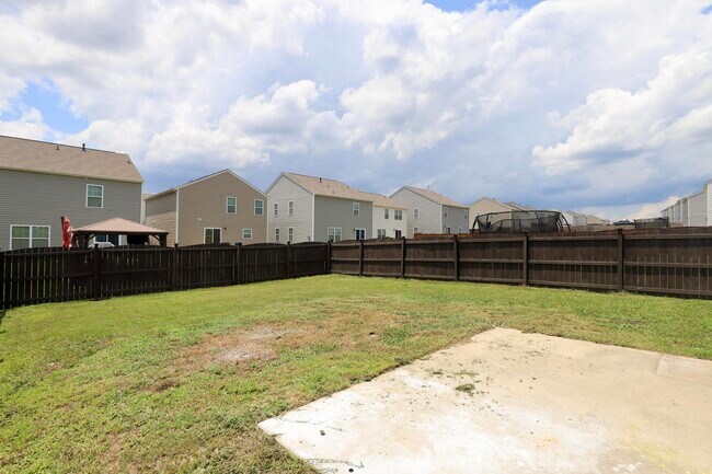 Building Photo - 2037 Elmridge Rd