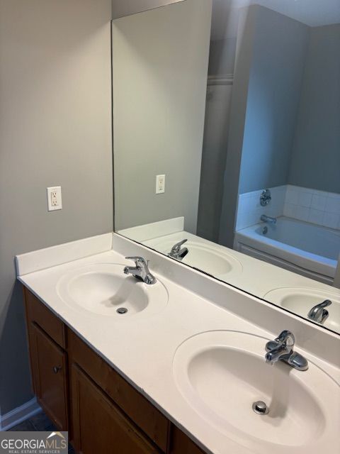 Building Photo - 250 Amal Dr SW