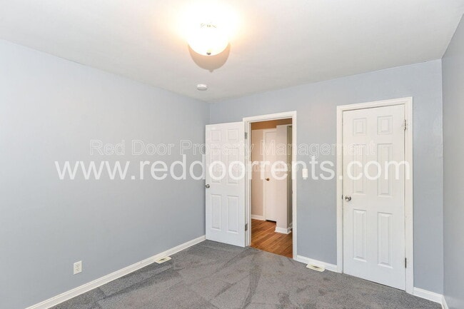 Building Photo - 4930 N Illinois St