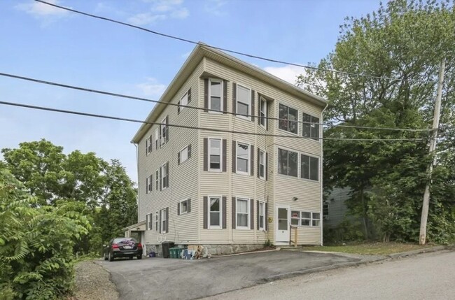 Building Photo - 30 Hemans St