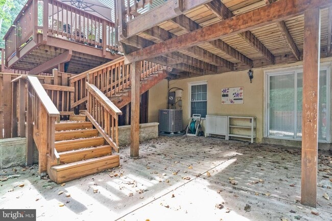 Building Photo - 6414 Old Scotts Ct