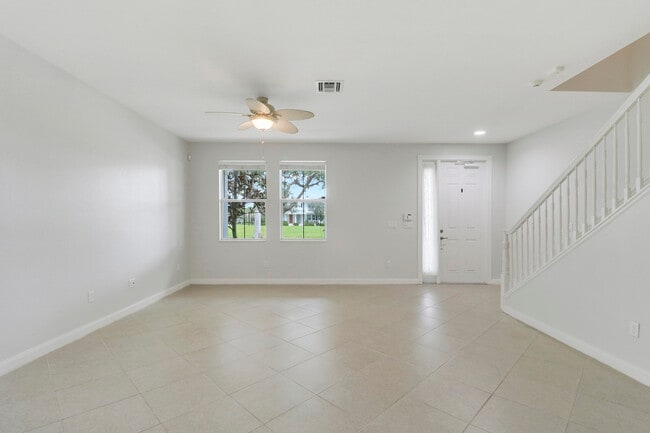 Building Photo - 3310 W Mallory Blvd