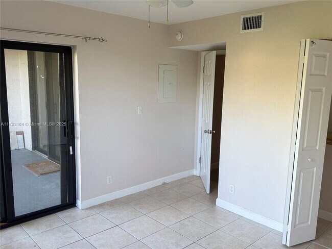 Building Photo - 10125 W Sunrise Blvd