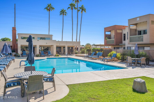 Building Photo - 3600 Hayden Rd