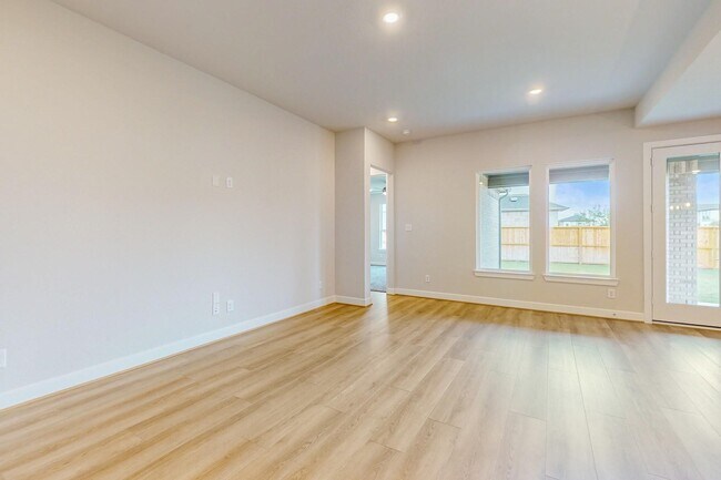 Building Photo - 8810 Drysdale River Rd