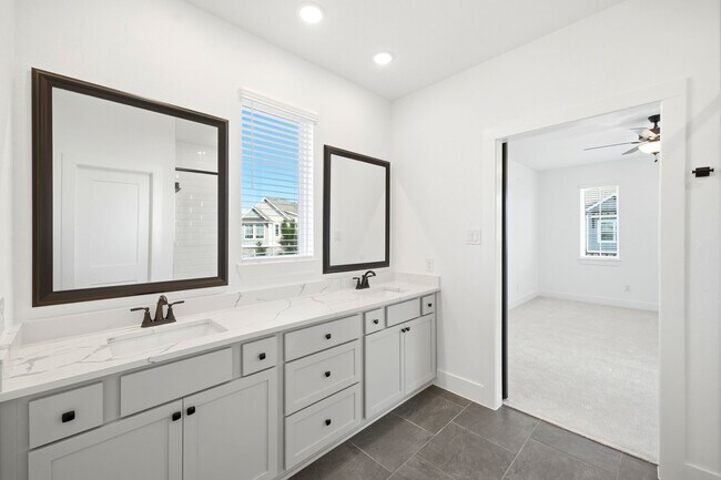 Building Photo - 21202 Creeping Bentgrass Dr