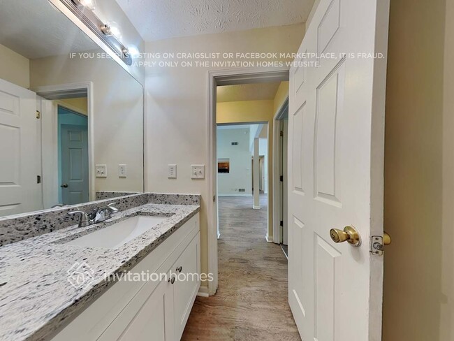 Building Photo - 1315 Haynes Trace Ct SW