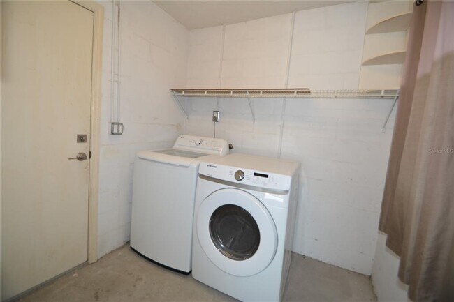 Building Photo - 14 Bolling Ln