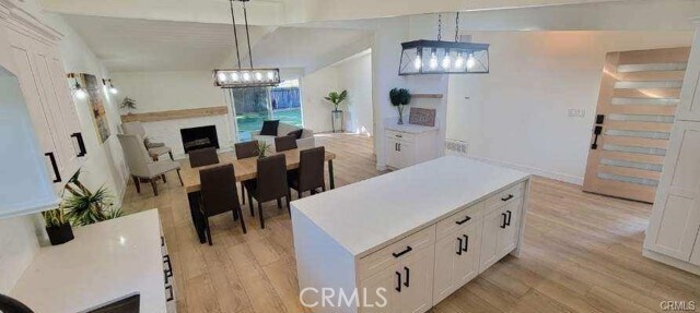 Building Photo - 821 N Mountain View Pl