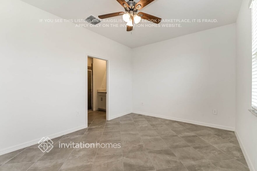 Building Photo - 2235 Dragonfruit Wy