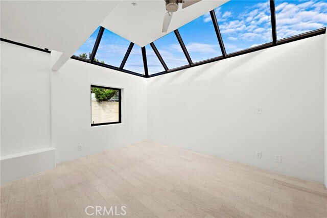 Building Photo - 715 Ocean Front