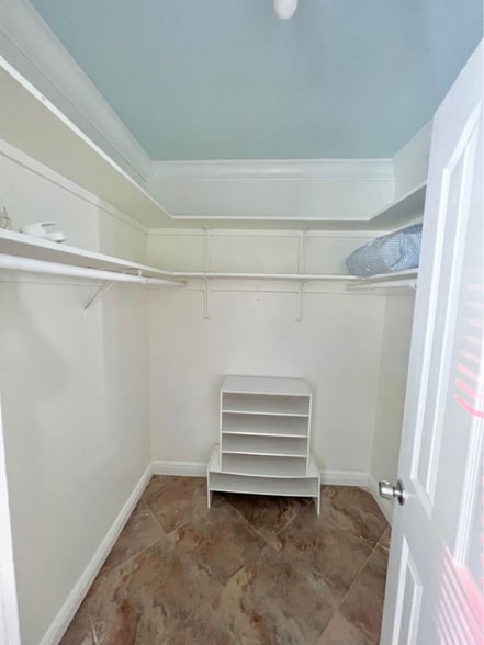 Building Photo - 3597 Holiday Rd