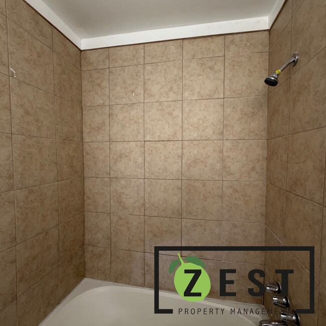 Building Photo - 15765 Washburn St