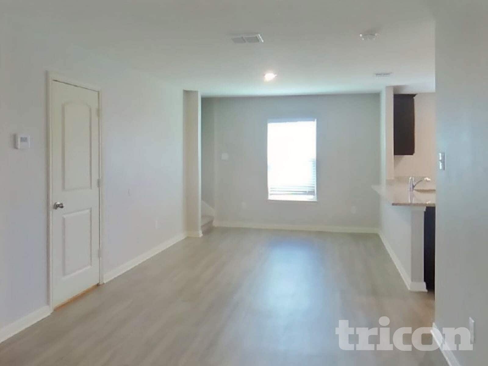 Building Photo - 12045 Latour Vly