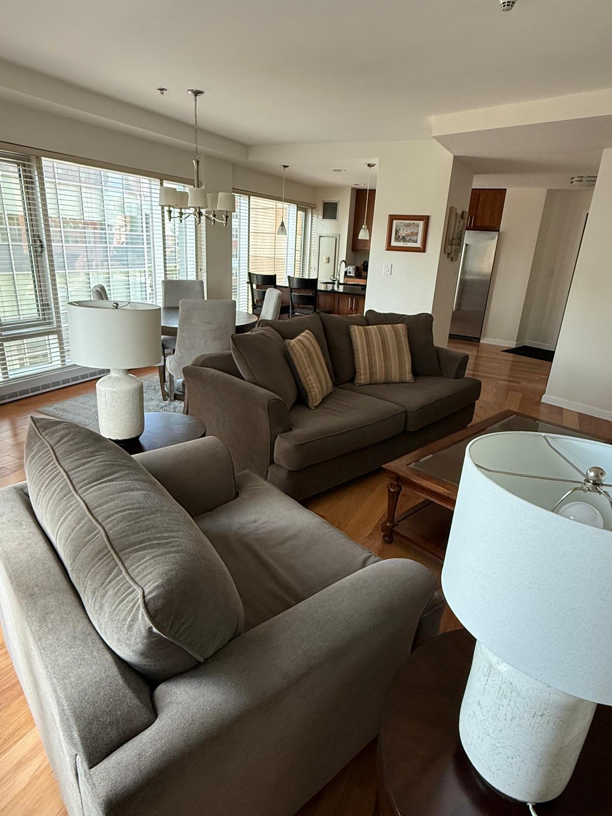 Building Photo - 100 Exchange St