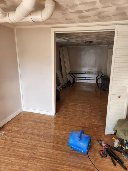 Building Photo - 4706 Roxie St