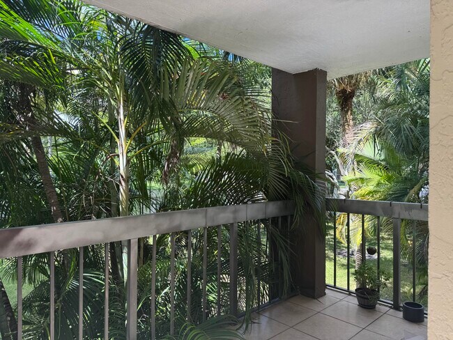 Building Photo - 955 Egret Cir