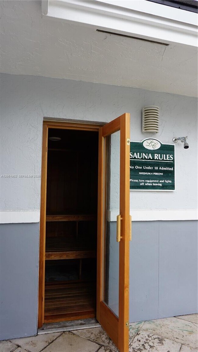 Building Photo - 8600 SW 212th St