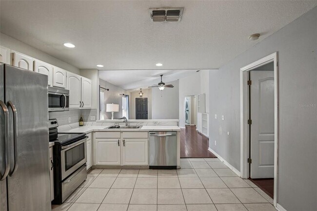 Building Photo - 7842 Citrus Blossom Dr