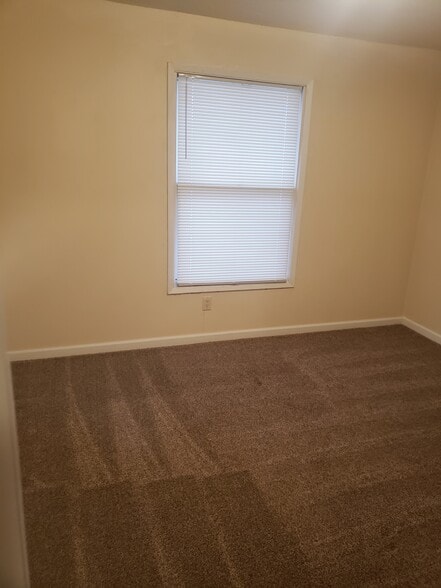 bedroom - 327 W Frontage Rd NW