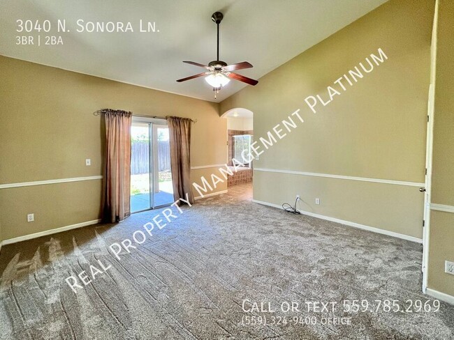 Building Photo - 3040 N Sonora Ave