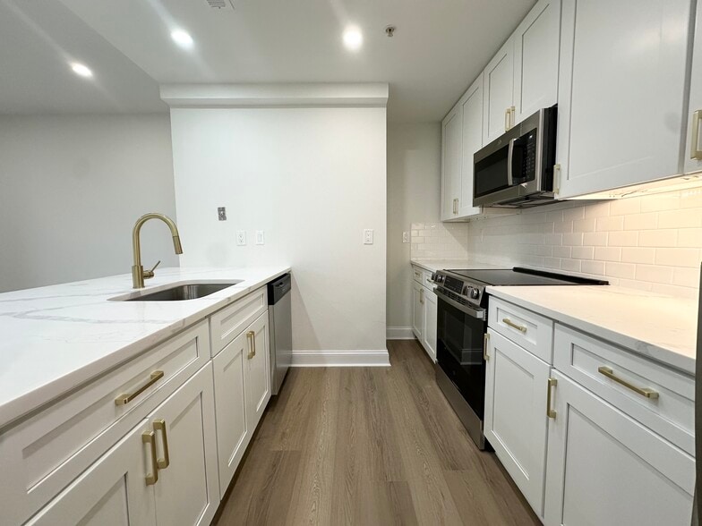 Primary Photo - The Flats at Professional Arts Building