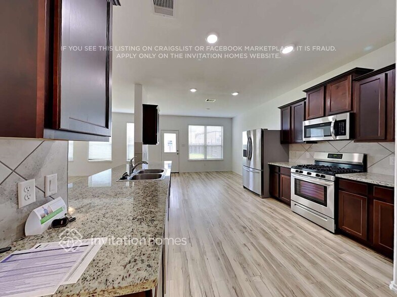 Building Photo - 23839 Via Camino Ln