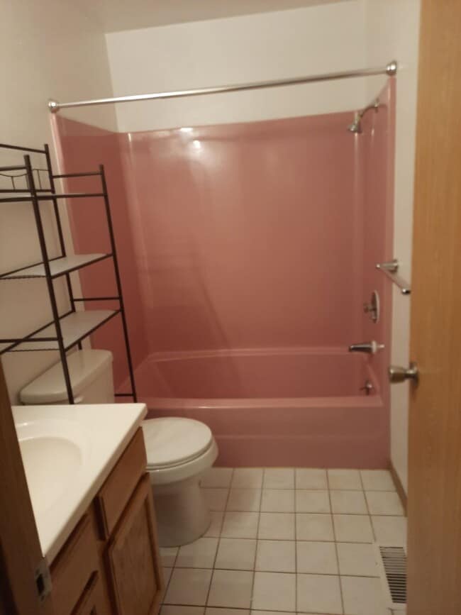 Building Photo - STATUS: RENTED  -R137 | $2400.00 + $100.00...