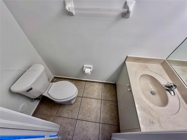 Building Photo - 1631 SE 30th St