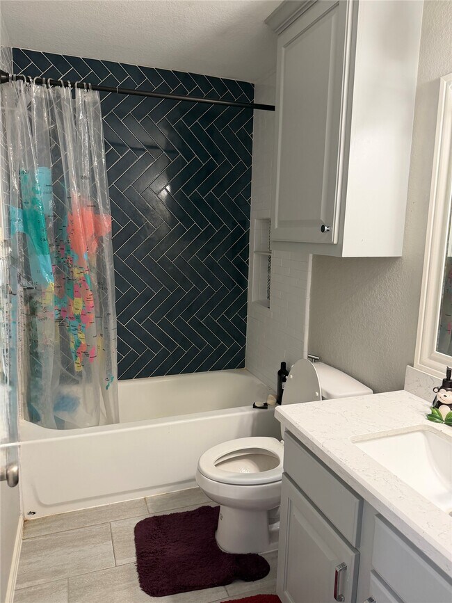 Building Photo - 16022 Diamond Rock Dr