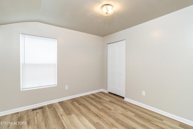 Building Photo - 4910 Cleage St SW