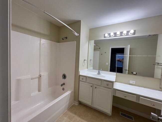 Building Photo - 19618 T St