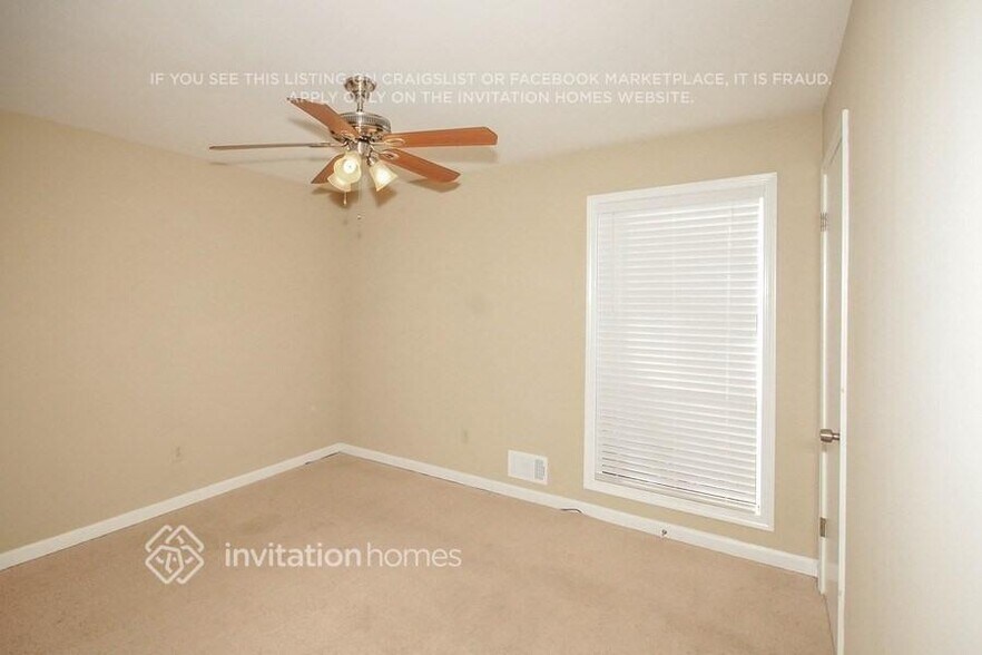 Building Photo - 3179 Terrace Dr