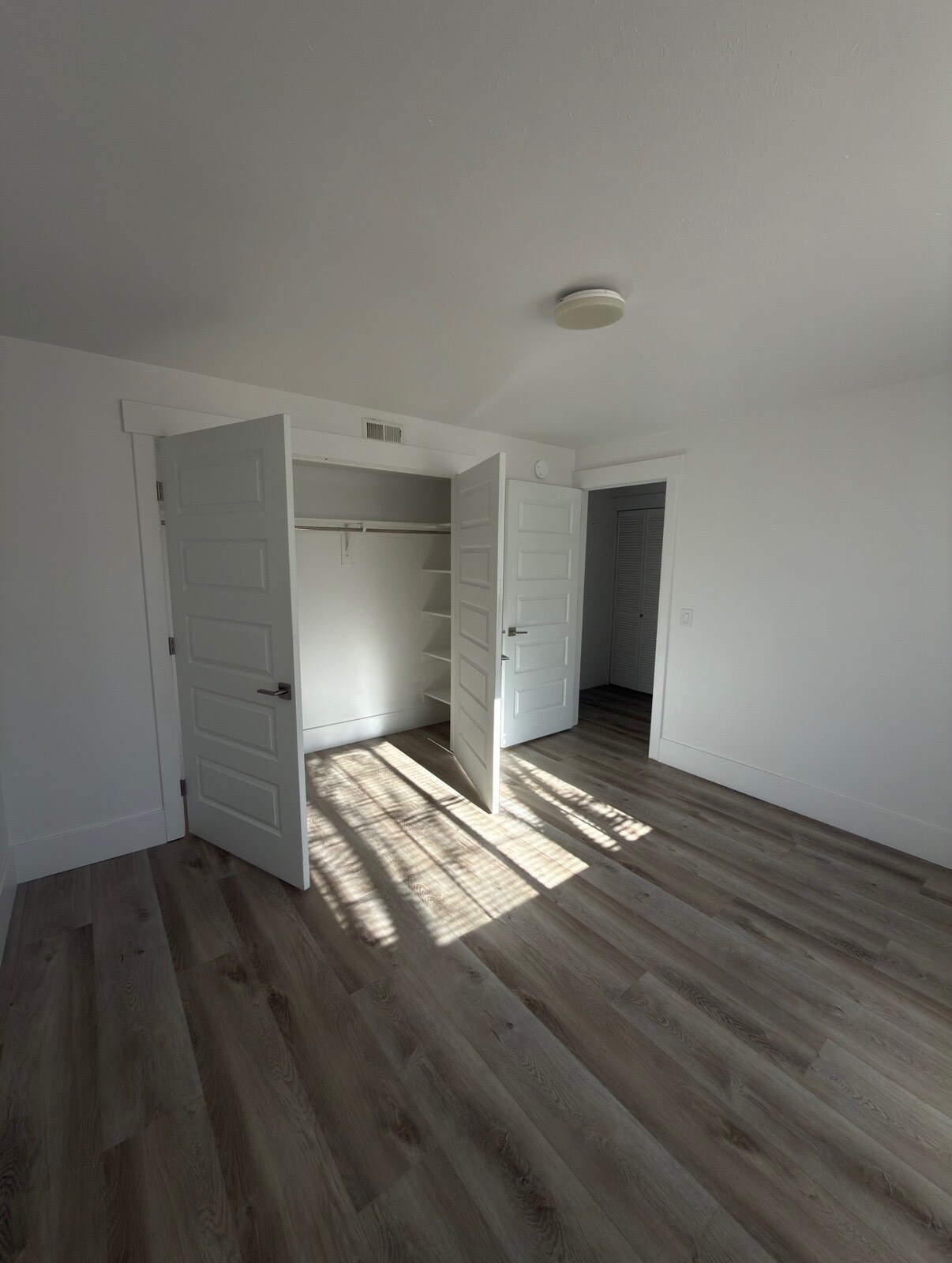 Building Photo - 7143 S 2700 W