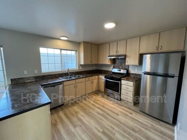 Building Photo - 19142 Haynes St