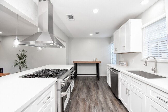 Building Photo - 12435 Shepherds Ridge Dr