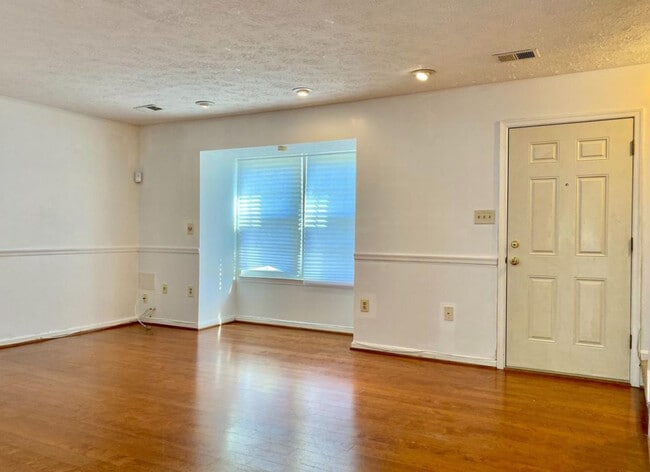 Building Photo - 6141 Sea Lion Pl