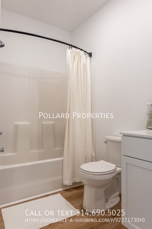 Building Photo - 821 Parkview Dr