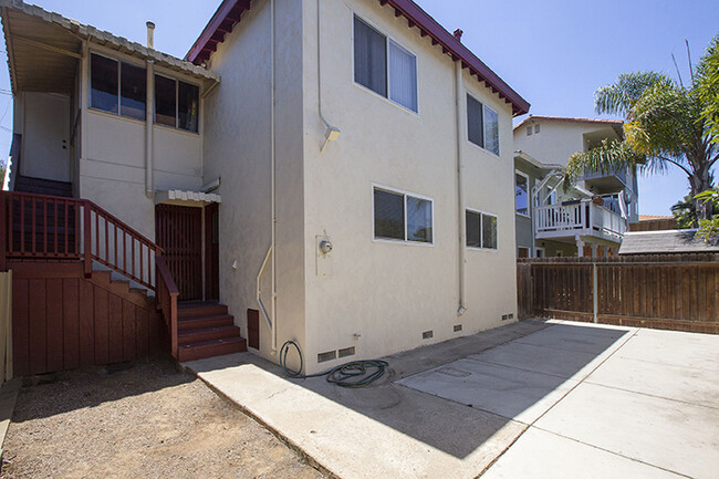 Building Photo - 3536 Wawona Dr