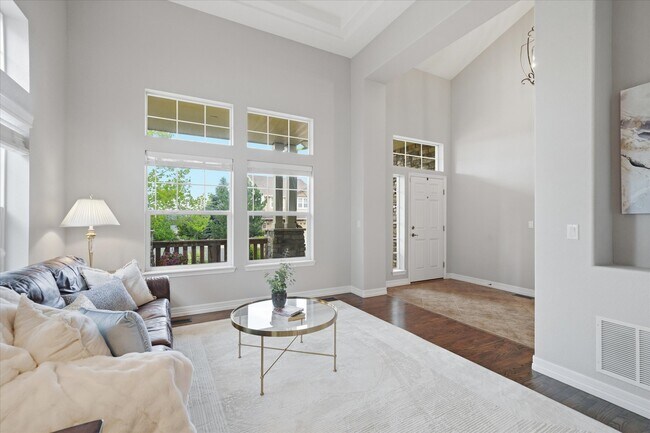 Building Photo - 2212 Ridgetrail Dr