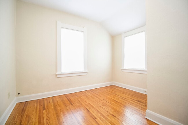 Building Photo - 306 E Northgate Pkwy
