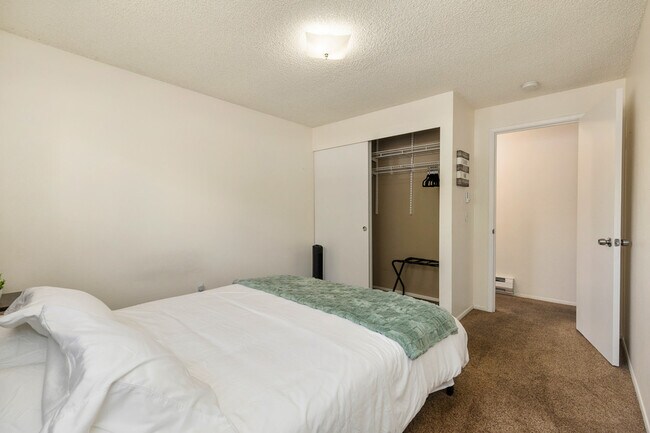 Building Photo - 15706 Ash Way