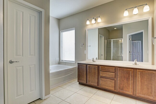 Building Photo - 5503 Honey Mesquite Way