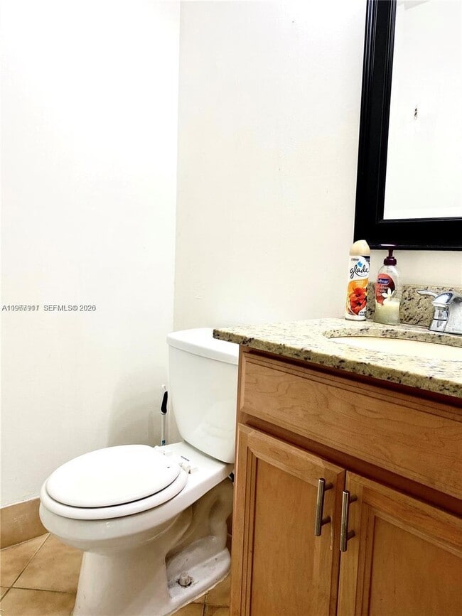 Building Photo - 3004 Coral Ridge Dr