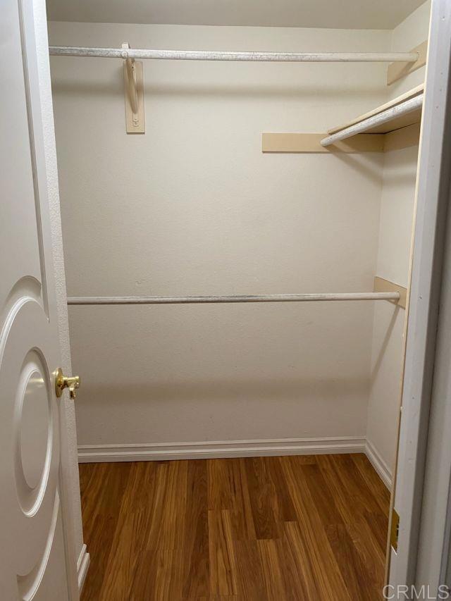 Building Photo - 546 Via De La Valle
