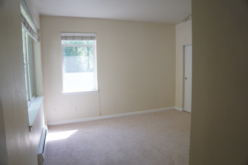 Building Photo - 15300 112th Ave NE